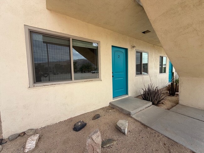 Building Photo - 6651 National Park Dr Unit 2