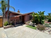 Photo - Spacious 3 bed, 1.5 bath Front House in Az...