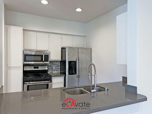 Photo - 14515 Dickens St Unit 202