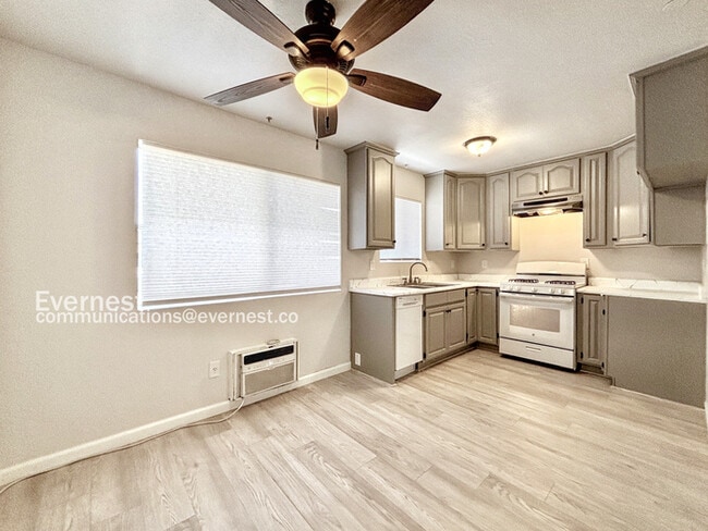 Photo - 522 Serrano Ave Unit 4