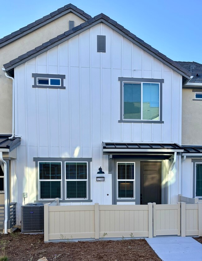 Photo - 32398 Brunello Way