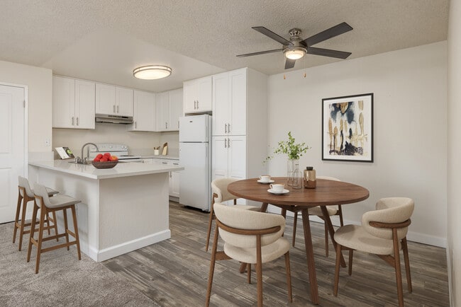 Photo - Woodbridge Mount Helix "Immediate Move In"