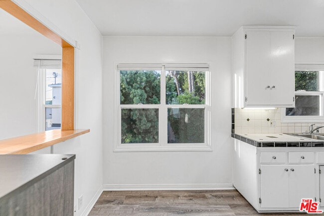 Photo - 1352 Ocean Park Blvd Unit F