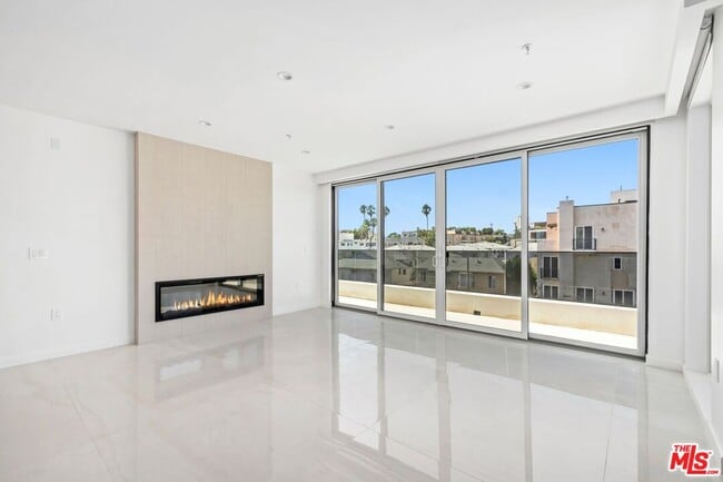 Photo - 1414 S Beverly Dr Unit 402