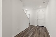 Photo - 895 Brookdale Dr House