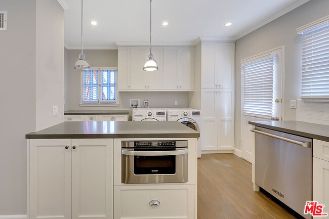 Photo - 234 S Spalding Dr