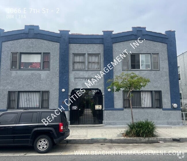 Building Photo - 1066 E 7th St Unit 2 Rental