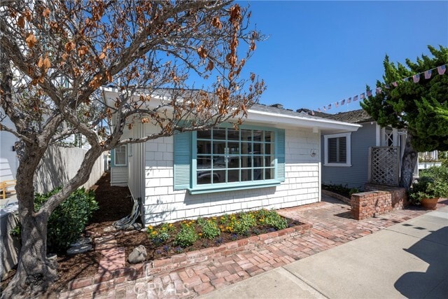 Photo - 122 Apolena Ave House