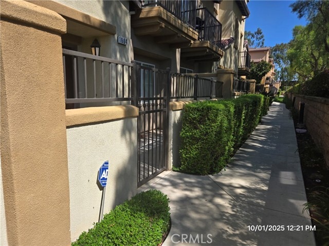 Building Photo - 17871 Shady View Dr Unit 1604