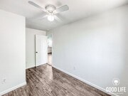 Photo - 329 W 14th St