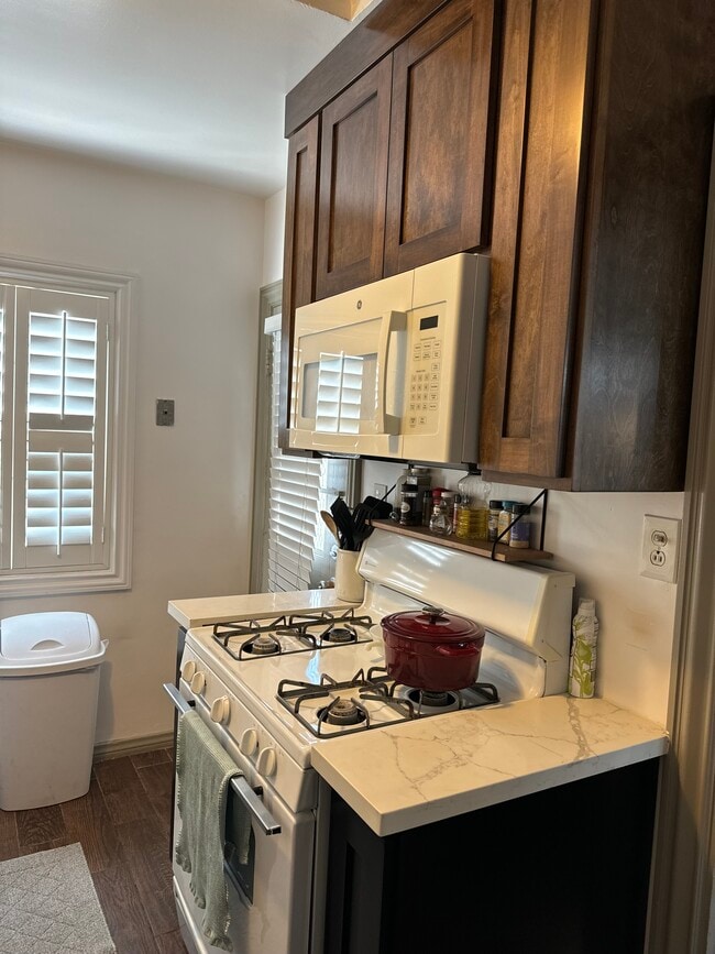 Photo - 3616 W Adams Blvd Unit 1