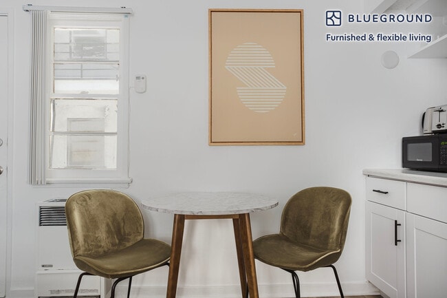 Photo - 944 Tiverton Ave Unit FL1-ID1219