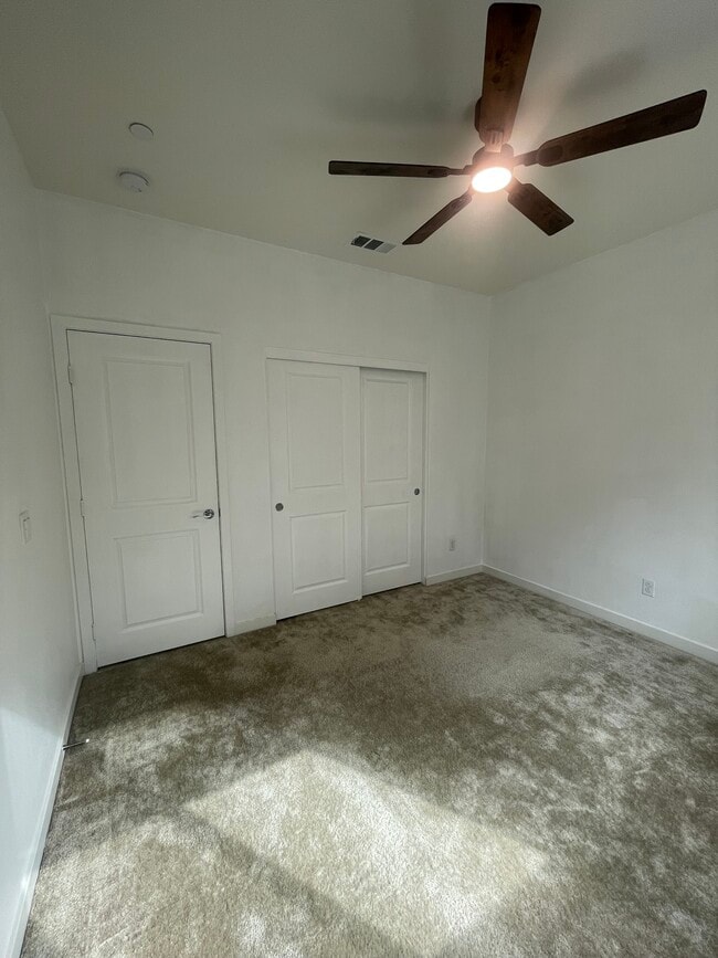 Photo - 27744 Heritage Ln Unit Upstairs 1