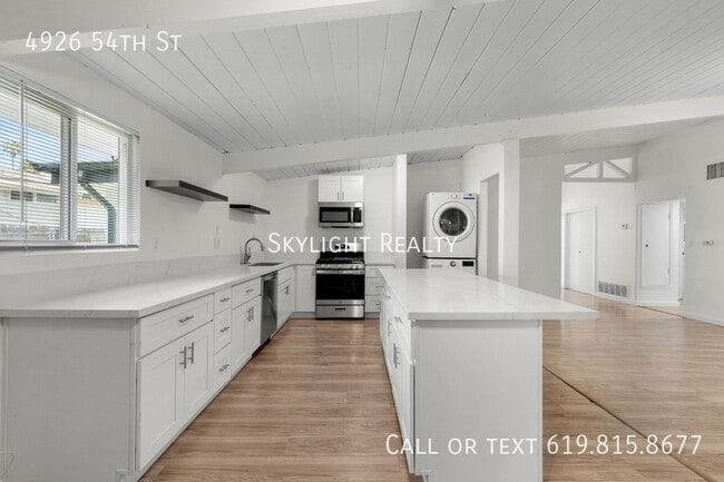 Photo - 4926 54th St