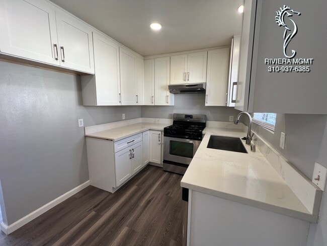 Building Photo - 18003 Crenshaw Blvd Unit B