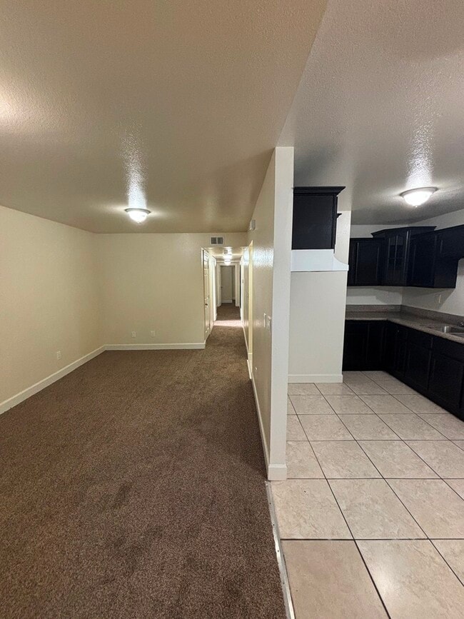 Photo - 705 E 52nd Pl