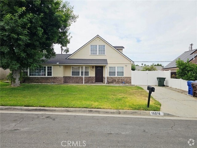Building Photo - 16816 Alwood St Rental