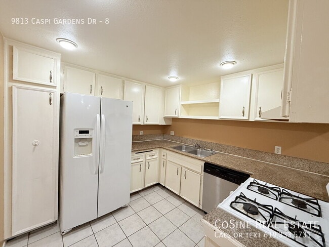 Photo - 9813 Caspi Gardens Dr Unit 8