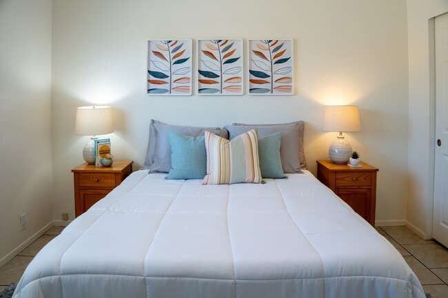 Photo - 6870 Sunset Rd