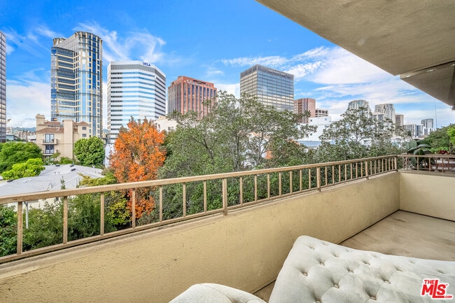 Building Photo - 1300 Midvale Ave Unit 501