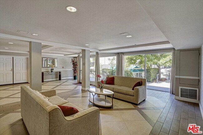 Photo - 4501 Cedros Ave Unit 135