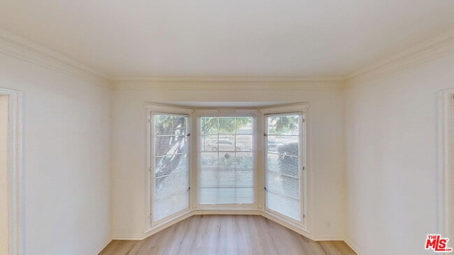 Photo - 127 N Doheny Dr Unit 129