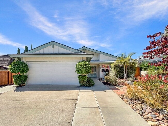 Stunning 3BD/2BA House in San Carlos w/ Ce... - Stunning 3BD/2BA House in San Carlos w/ Ce...