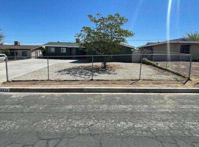 Photo - 14433 Mojave Ln House