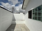 Photo - 9452 Rose Ave
