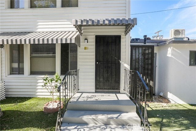 Photo - 5334 Cleon Ave Unit 1