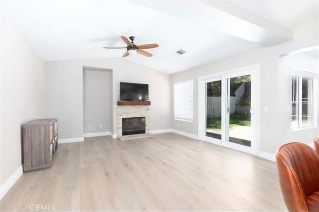 Photo - 43345 Via Sabino