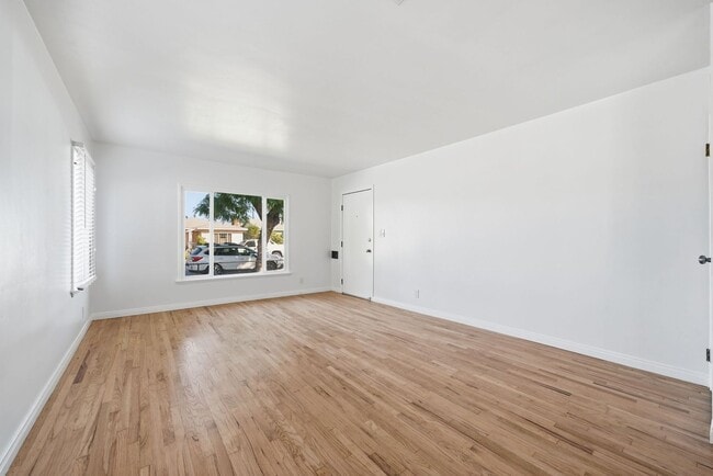 Photo - Refreshed Single Family Home with Lots of ...