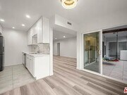 Photo - 423 S Rexford Dr Unit 202