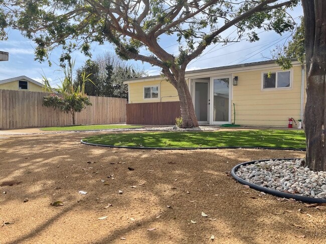 Photo - 5013 W 142nd St