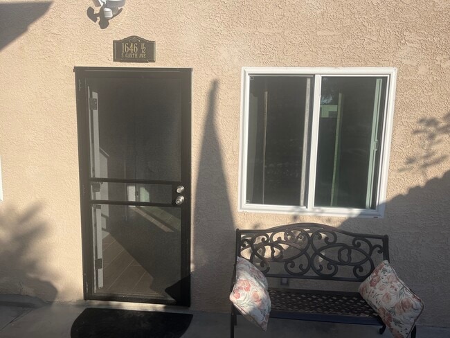 Building Photo - 1646 S Garth Ave Unit 1646 12