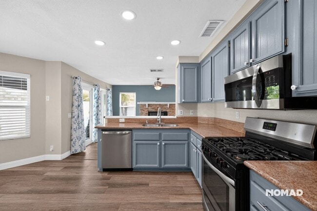 Photo - 13699 Daimler St