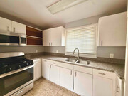 Photo - 532 W 77th St Apartment Unit 1/2