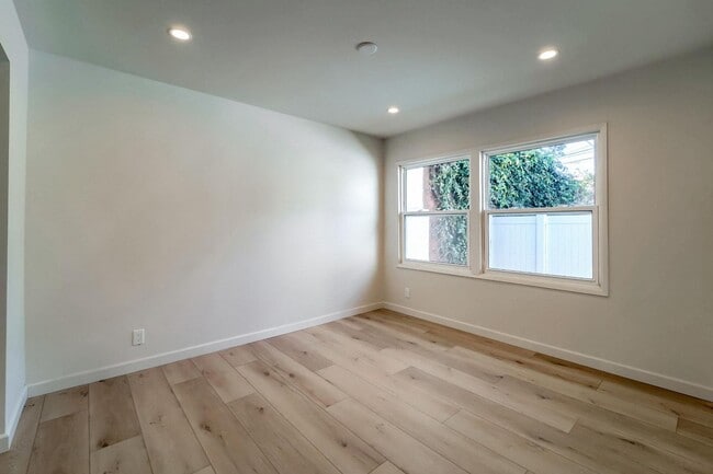 Photo - 2708-2710 2nd Street Unit 2710 1/2 2nd St