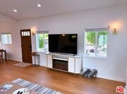 Photo - 4879 Hartwick St