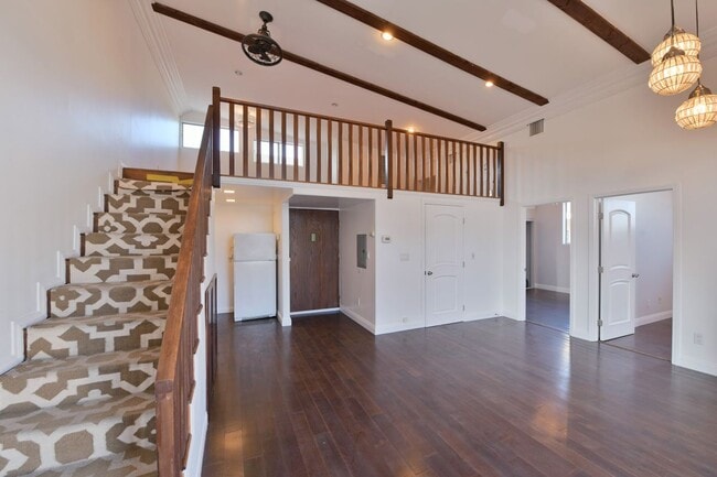 Photo - 7929 Blackburn Ave