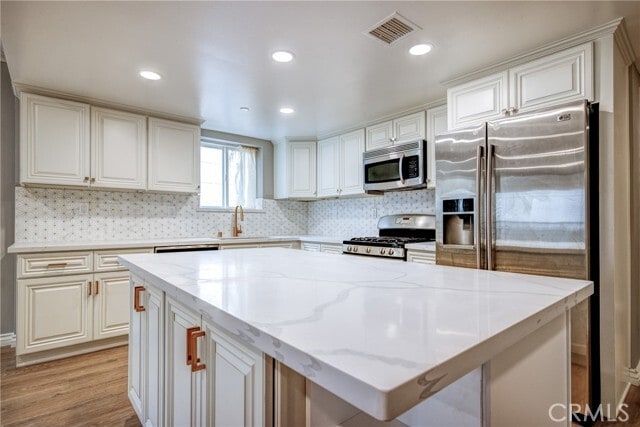 Photo - 980 S Oxford Ave Condo Unit 103