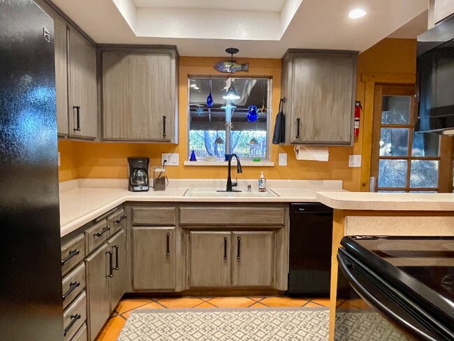 Photo - 6500 Pine Spring Ave