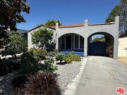 Photo - 1101 Palms Blvd House
