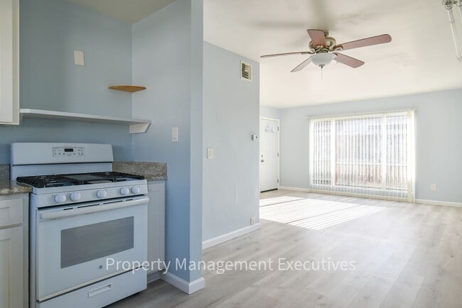 Photo - 2 Bedroom, 1 Bath Duplex Unit near Beach