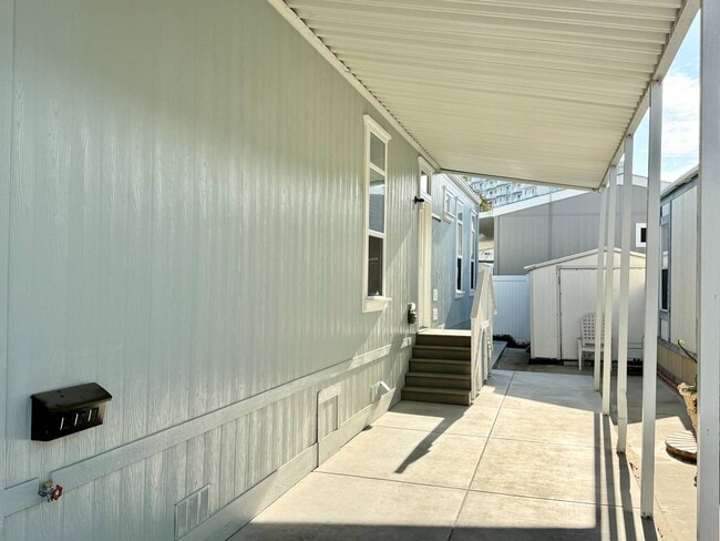 Photo - 80 Huntington St