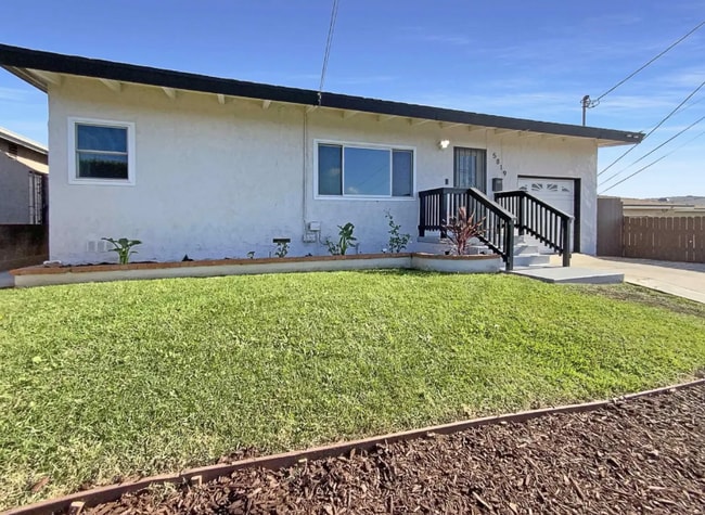 Building Photo - 5819 Roanoke St