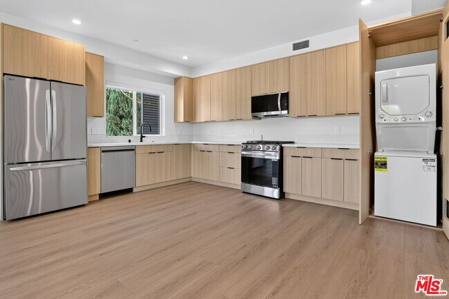 Photo - 11302 Collins St Unit #1