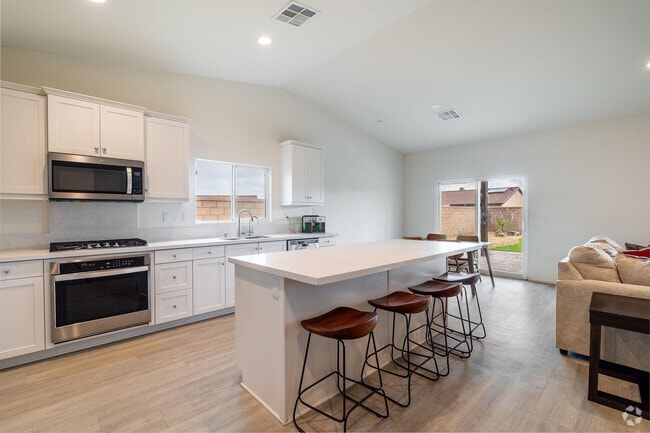 Building Photo - 44721 Melkesian Blvd Rental