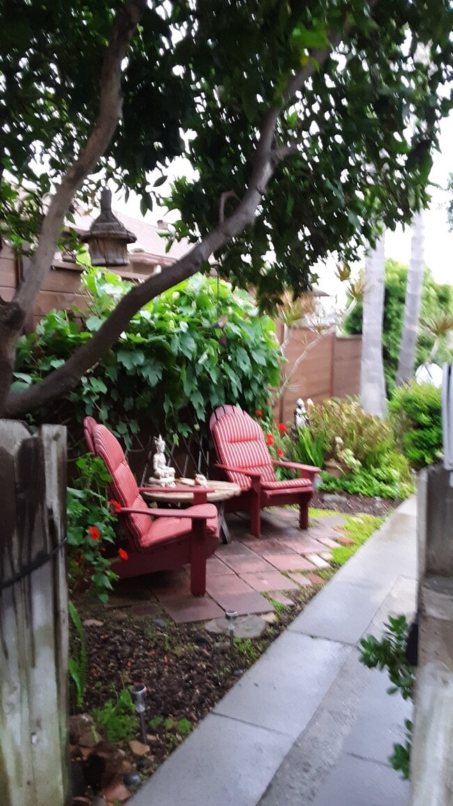 Building Photo - 366 Cypress Dr Unit 366 Cypress Drive