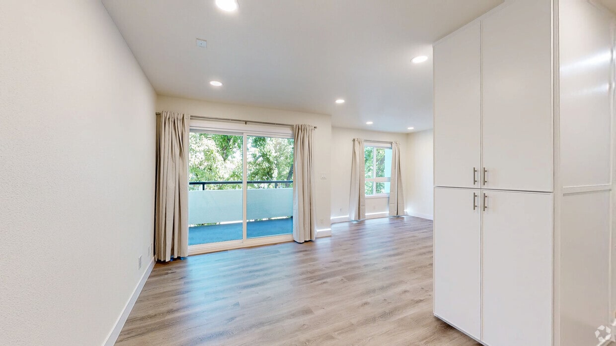 3D Tour - Terraces at the Lake